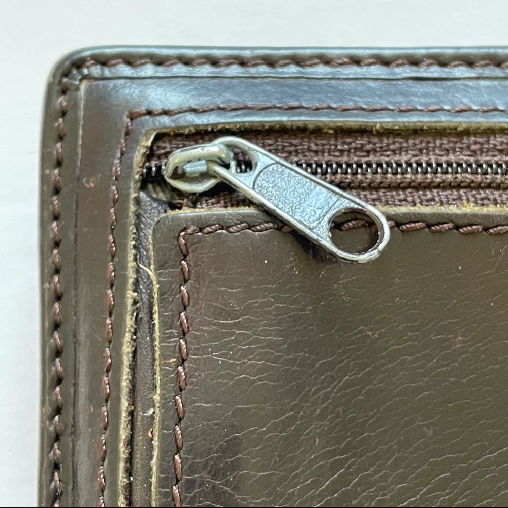 Fossil Brown Essential Leather Wallet - Picture 14 of 14